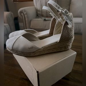 Viscata Canvas Sandals